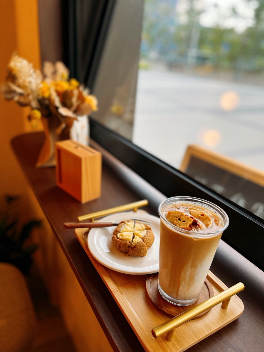 moto_kurosu's tweet photo. 「今日は友達と盟嘎敲（もんがちょう）でお茶する予定！久しぶりのカジュアルな集まりが楽しみだな～」 https://t.co/NkXXw3PMgM