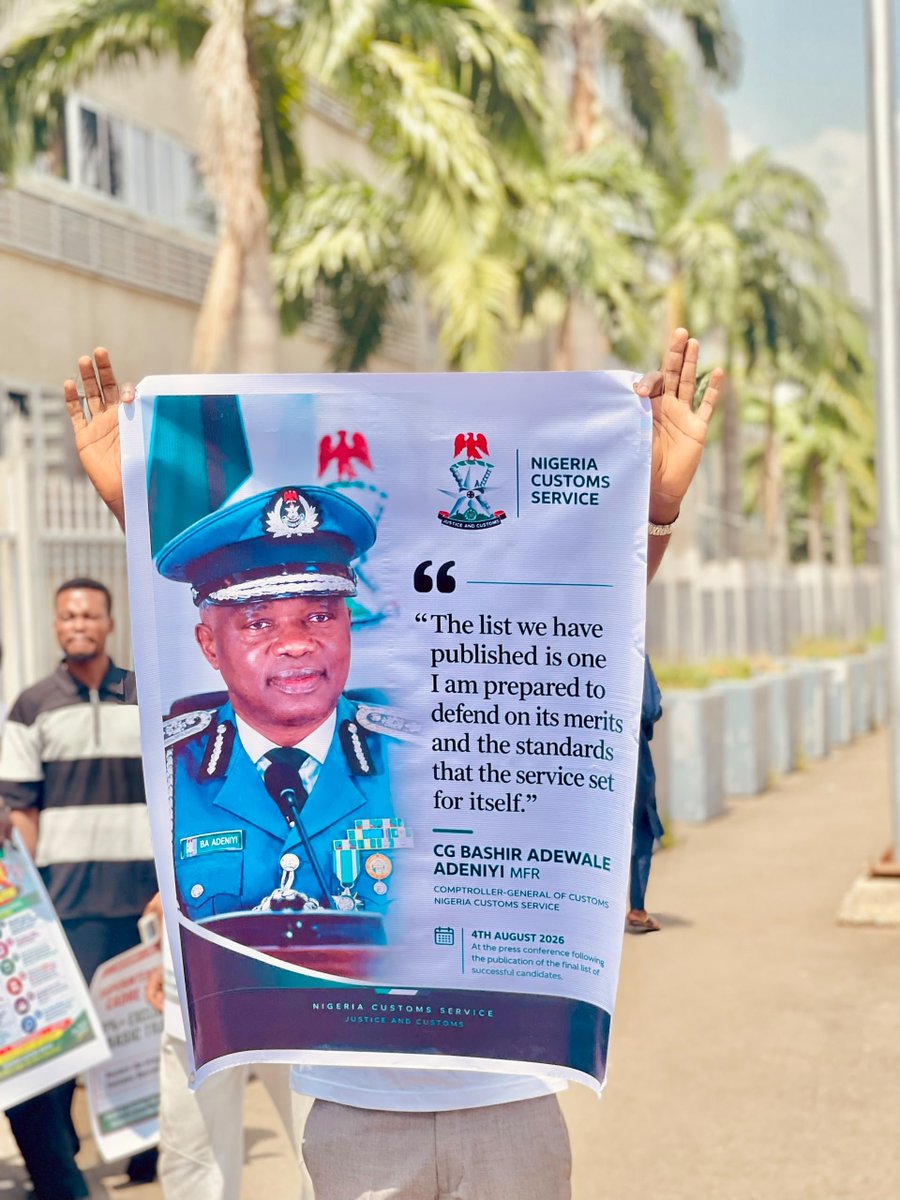 YouthAdam1's tweet photo. Nigerian customs service should Review our Cased. No certificate forgery, No drug-related,No misconduct 

@ICEgov 
@HMRCgovuk 
@officialwcc 
@milarosebaby 
@DubaiCustoms 
@lipssowett 
@customsnigeria 
@thecableng 
@TheNationNews 
@SaharaReporters 
@daily_trust 
@DailyPostNGR https://t.co/pncbpsqHTq