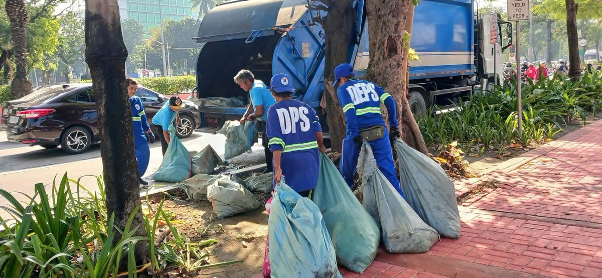 ScreencapMedia's tweet photo. 215 SACKS OF GARBAGE COLLECTED DURING MANILA BAY CLEANUP

Courtesy: Mayor Isko Moreno Domagoso/Facebook

#ScreencapMedia #ScreencapHeadline #ManilaBay #CleanupDrive #RoxasBoulevard #IskoMoreno #EnvironmentalProtection #ManilaCity https://t.co/1voF7r09NV