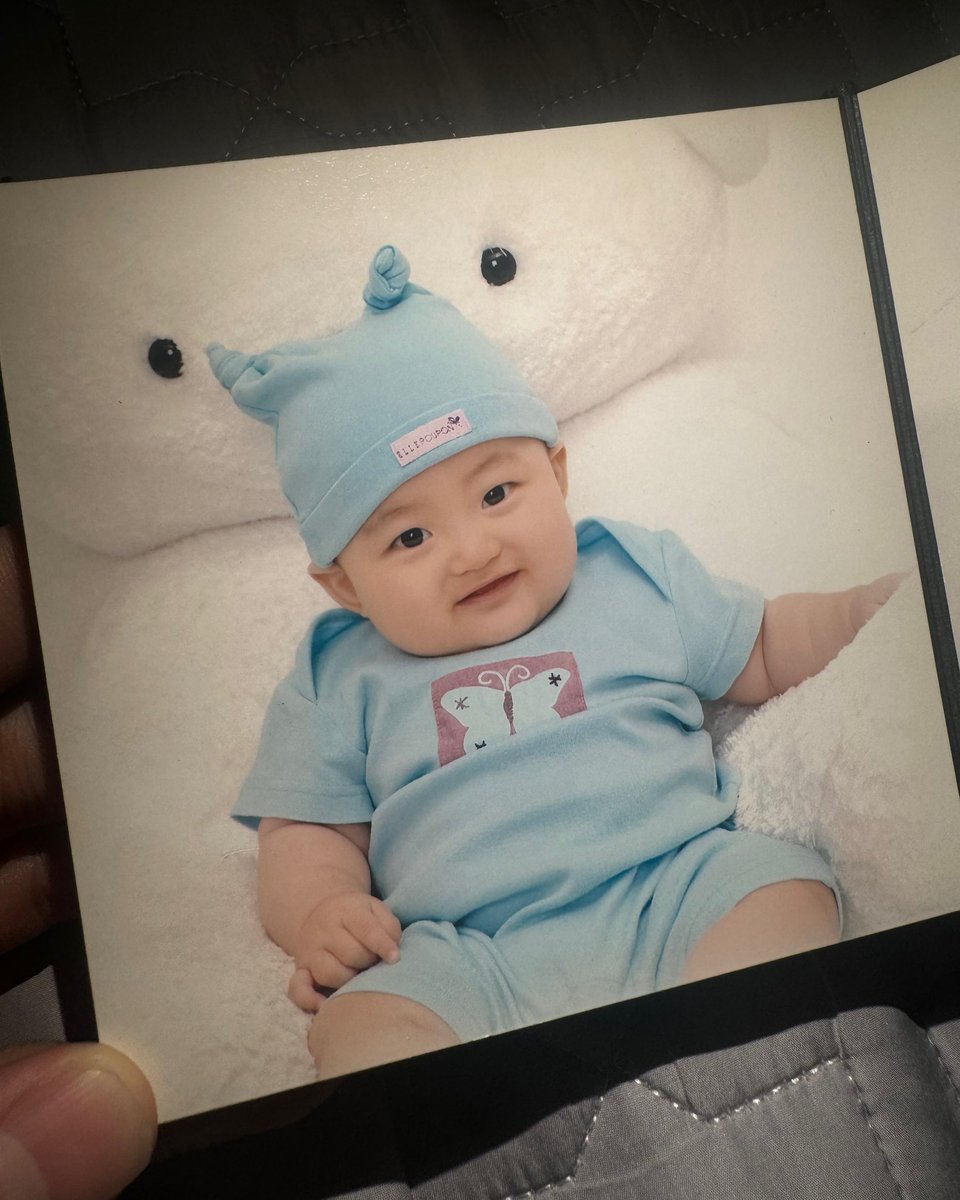 choksoodan's tweet photo. he was born with the cat beanie https://t.co/0VBe46bazI