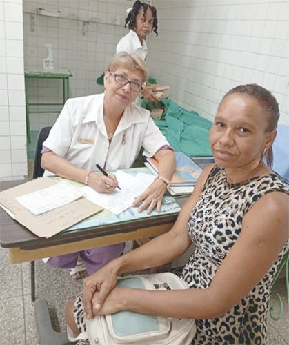 50Trabajadores's tweet photo. #CubaNoEsUnaAmenazaElBloqueoSí
Más de 60 años de #BloqueoGenocida, ahora también energético, pesan sobre la vida de la nación y la existencia de cubanas y cubanos a cuya salud agrede cada medida de asfixia yanqui
https://t.co/oerbAoSrrv https://t.co/Rga9Auu64X