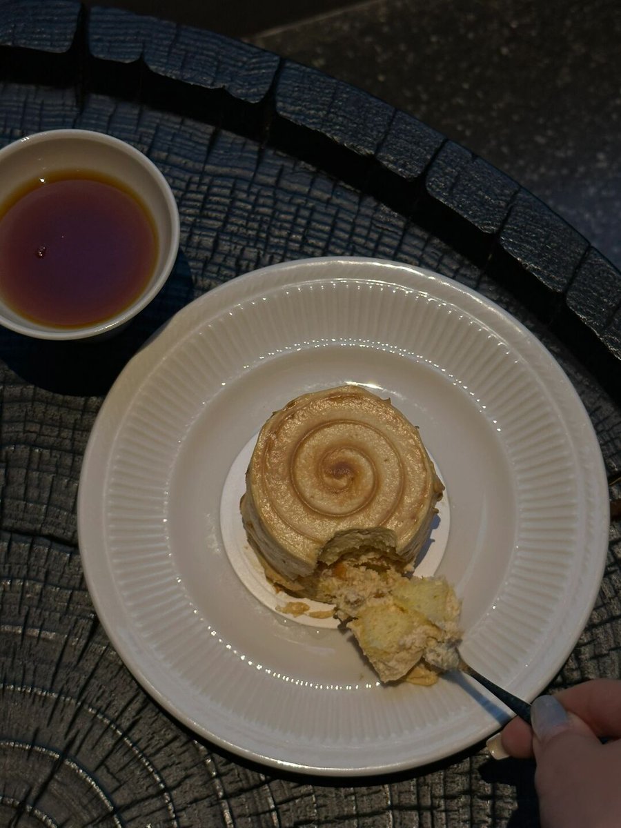 02sarapiiz's tweet photo. [瘟（ウイルス）が広がる日々、閑（かん）な時間に、友達と雑談して過ごすのが一番だ。] https://t.co/bIOSw34zDp