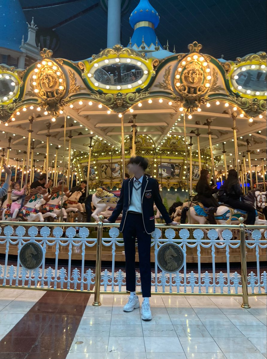 walwal__04's tweet photo. 3년전 -> 현재  #ㄱㅊㅅ #ㄱㅇ https://t.co/Ch0j2rK2s7