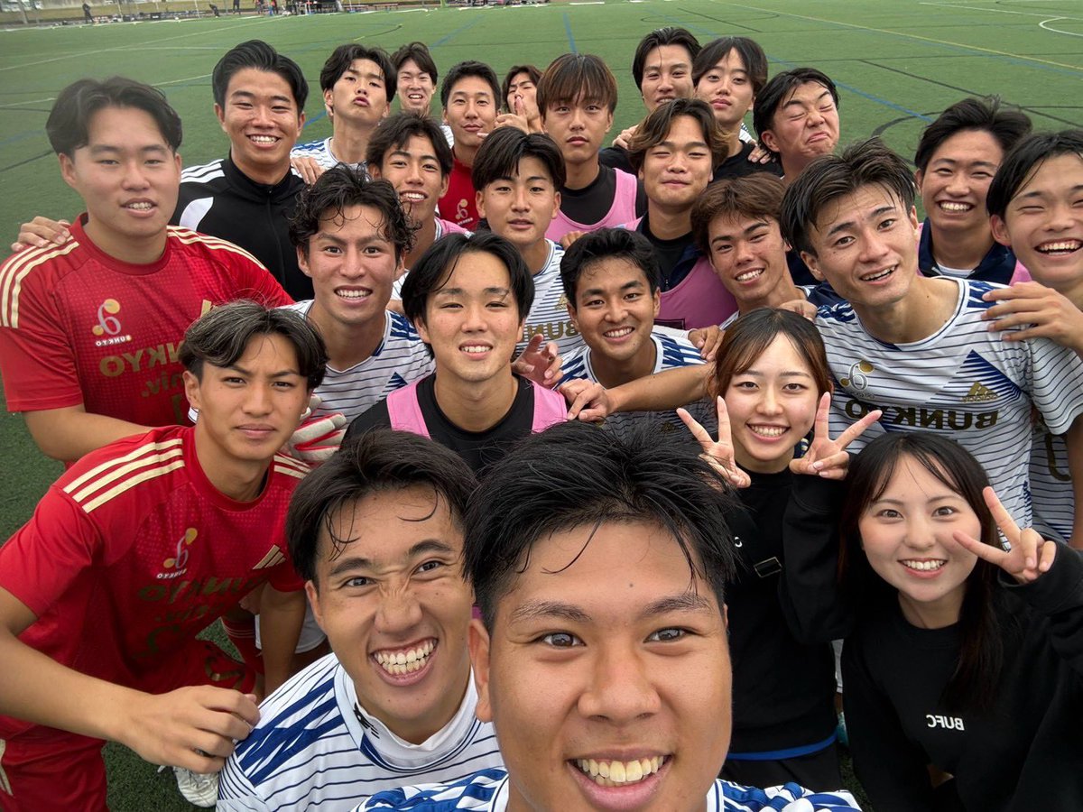 JUFA_Norte's tweet photo. 【第21節 自撮りチャレンジ】

#文教大学 の #自撮りチャレンジ📸

\\文教大学//
🆚白鷗大学

#jufa
#大学サッカー
#関東大学サッカーリーグNorte https://t.co/gSB4zPPRVR