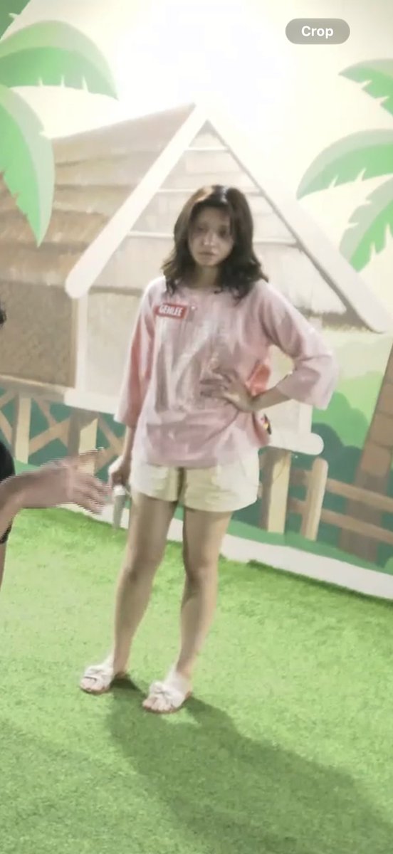 98Y0NGZHEN's tweet photo. postura ng kinabahan

#PBBCollab3point0 #GEHLEE https://t.co/fh4fXkN5d9