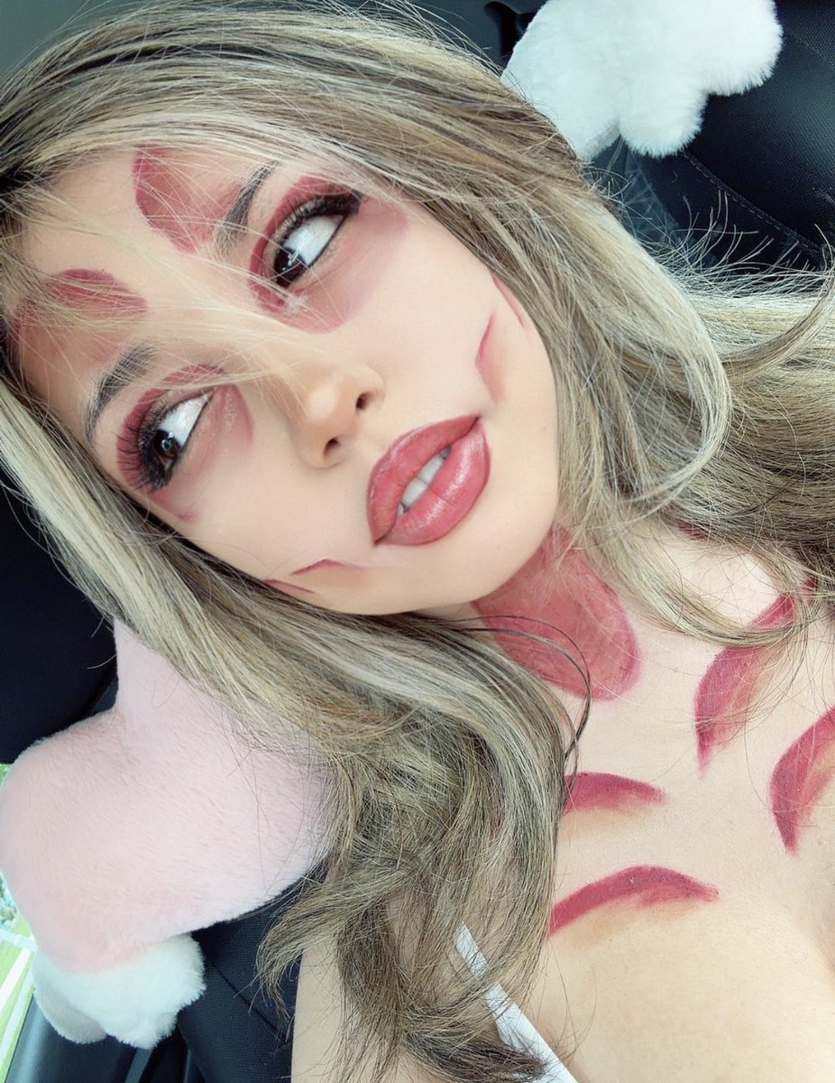 starletjuliet's tweet photo. #AttackOnTitan aot makeup for halloween if u need smth easy to do! 🗡️ https://t.co/5mAYneGCGh