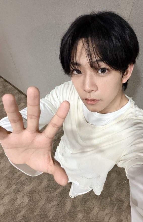 Doho05's tweet photo. 토끼이빨🐰 https://t.co/hVdq37wf2K