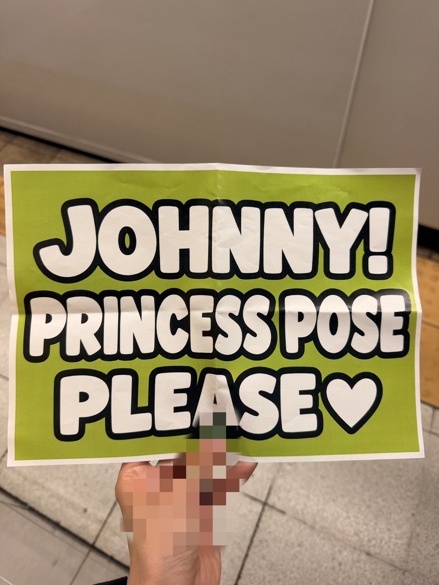 rapi_chill's tweet photo. 261026  BLINGY パパラッチ会

𝑷𝒓𝒊𝒏𝒄𝒆𝒔𝒔 𝑱𝒐𝒉𝒏𝒏𝒚👑✨✨✨

#nct127 #JOHNNY #쟈니 https://t.co/nRAQM0WVFi