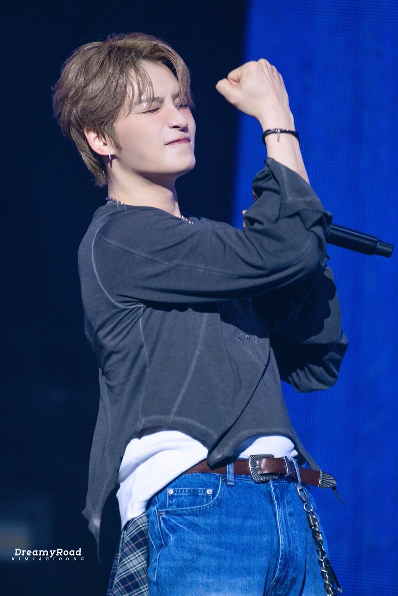 8625_you's tweet photo. ジェジュンのこと日本のバラエティーでしか知らない人もきっと多いよね。
それってほんとにものすごーくもったいない！
歌手やってる時はほんとカリスマだしCSOやPDやってる姿もかっこいいし日本のバラエティー以上にぶっ飛んでふざける時もあるし多彩すぎる魅力の持ち主なの知ってほしい☺️ https://t.co/K1tPnYPzUT