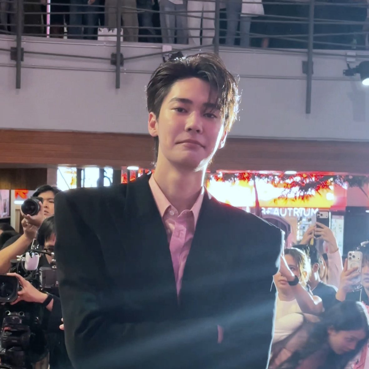 mkhaofeirswt's tweet photo. ดิวเบะแล้วพูดว่า “ไม่ได้มาสยามนานแล้ว” จั้นㅠㅠ ㅠㅠ  🥺🥺🥺🥺🥺🥺🥺🥺🥺🥺🥺🥺🥺🥺🥺🥺🥺🥺🥺🥺🥺🥺🥺🥺🥺🥺🥺🥺🥺🥺 https://t.co/45H8fKcuqd