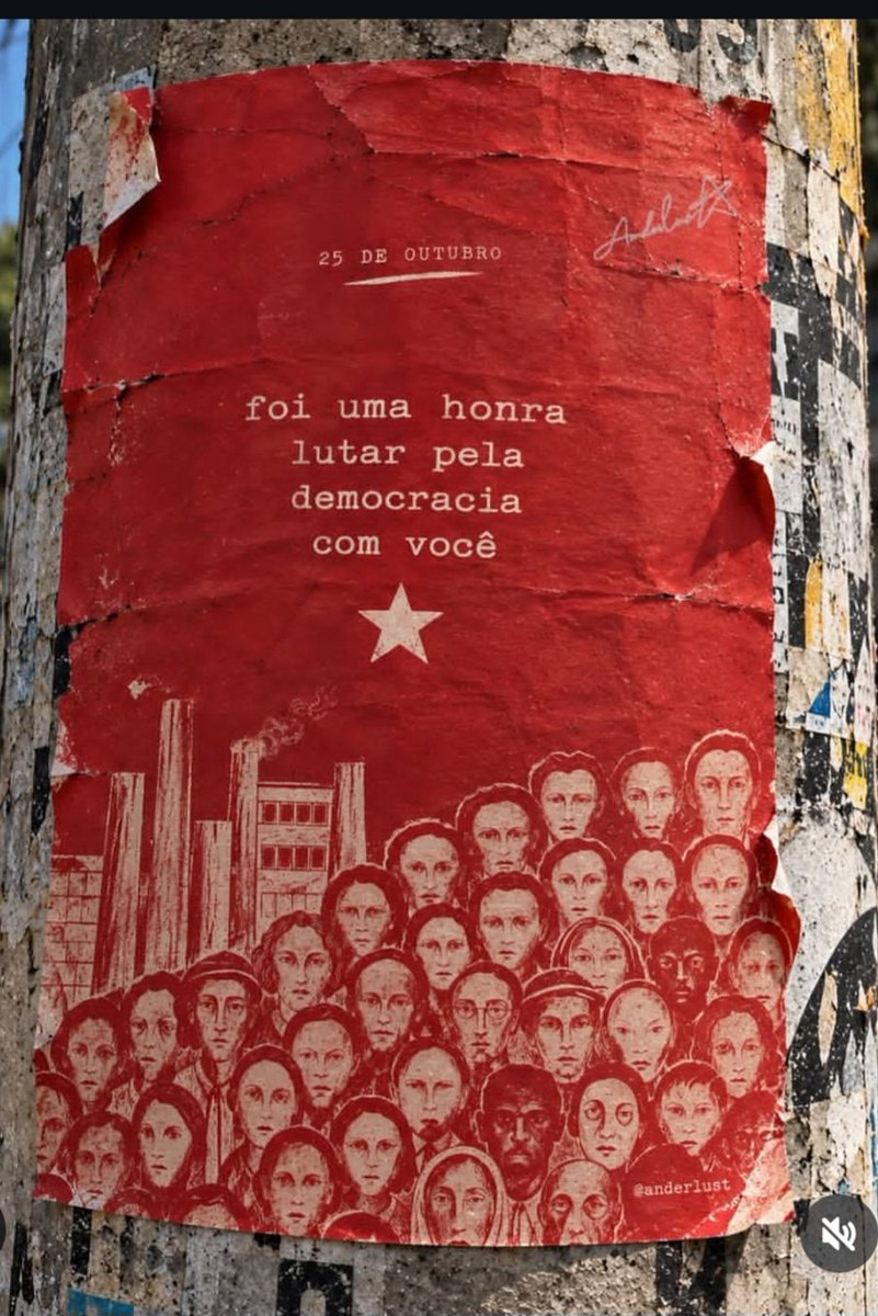 NilMattos's tweet photo. Bom dia, turma progressista!
Só lembrando que a mobilização tem que continuar!  Os fascistas seguem agindo!
 Ontem o governador de SP mobilizou a tropa de choque contra o povo que celebrava na Avenida Paulista. Os ônibus, ele e o prefeitinho, esconderam. https://t.co/h3yYJgmWUv