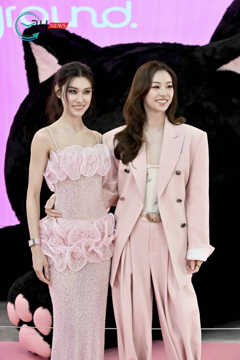 _24News_'s tweet photo. #ลีน่าหมิว วันนี้สวยมากๆๆๆ

LENAMIU AT EVEANDBOY SQ1
#EVEANDBOYSQ1xLENAMIU
#LenaMiu #ลีน่าหมิว
#Lalinalena #ลีน่าลลินา
#MiuNatsha #หมิวณัชชา
#EVEANDBOY #EVEANDBOYSQ1  #EVEANDBOYTheUndergroundSiamSquareOne https://t.co/AOMKa6IqJo