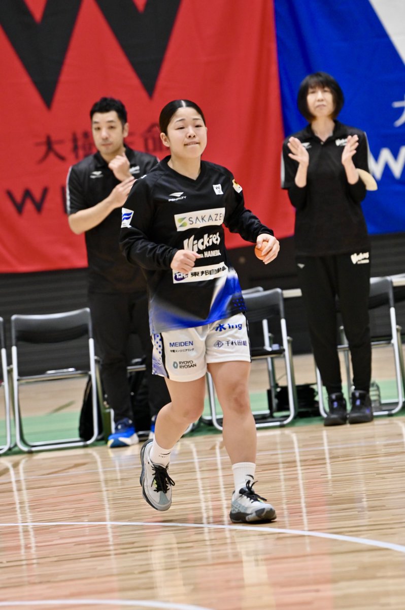 ogipapa201704's tweet photo. 1日1回ヴィッキーズ 🐱460🏀
今シーズン 開幕まで5日❗️
今シーズン、選手紹介はモネが一番最初にされるんだね。
#泉百音 #モネ #東京羽田ヴィッキーズ #ヴィッキーズファミリー #forVICKIESfamily #写真部 #VFAM https://t.co/hf0wfhSvzW