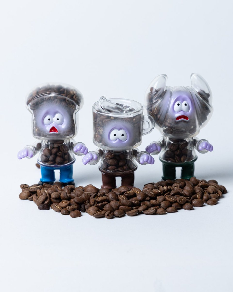 humanrobot_toys's tweet photo. 📢オンライン販売のお知らせ📢
10月27日(火)
21:00〜
@postcoffee_co オンラインショップにて販売いたします。
https://t.co/8pi8FYQZTI

PostCoffee × HUMAN ROBOT
@postcoffee_co 
@humanrobot_toys 

商品名：MORNING DEAD SET(Cuppun,ShocKun,Wassan)
販売価格：¥22,000(税込) https://t.co/XHRQwkrRxe