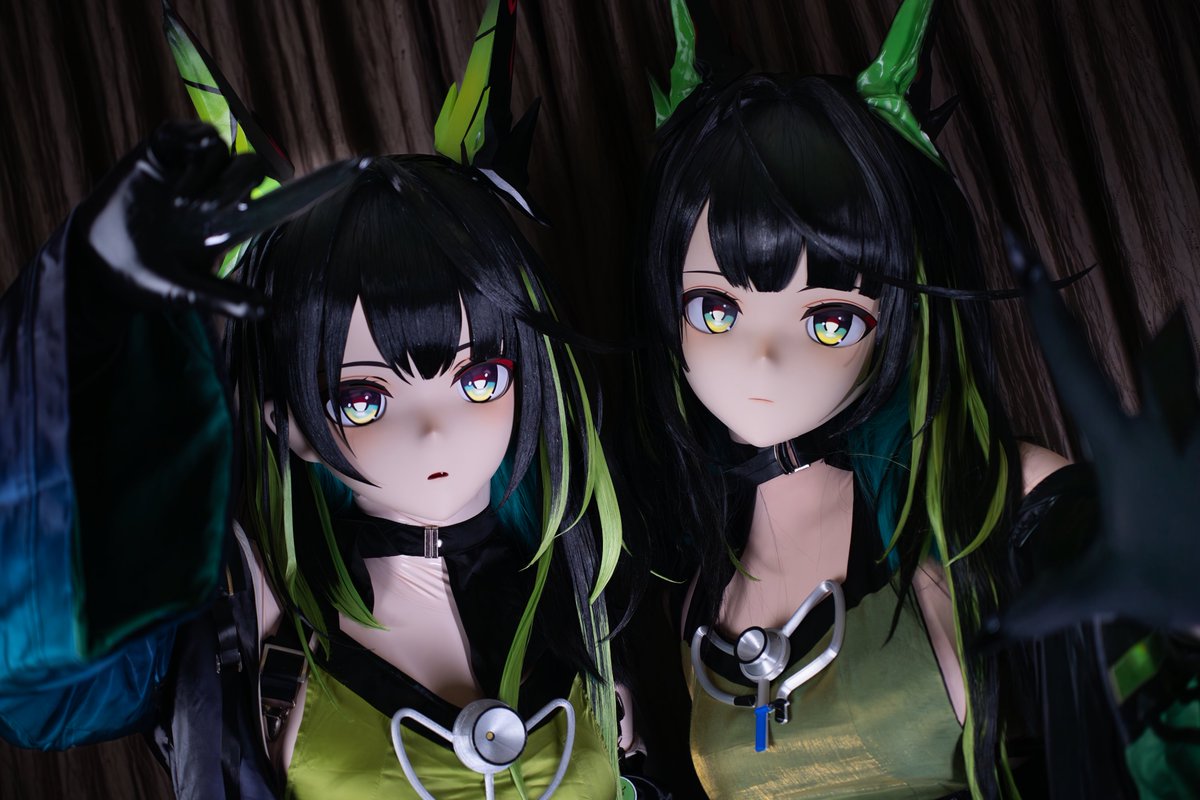 RaycessNano's tweet photo. Mon3tr twins ~ 
双倍绿mer，双倍快乐❤️❤️！
←胶mer  @Nyatisss
→布mer  @RaycessNano
📷 @2Sseesha
✨ @RaycessNano 

#kigurumi #Arknights #Mon3tr #twins https://t.co/GeU1JneACD
