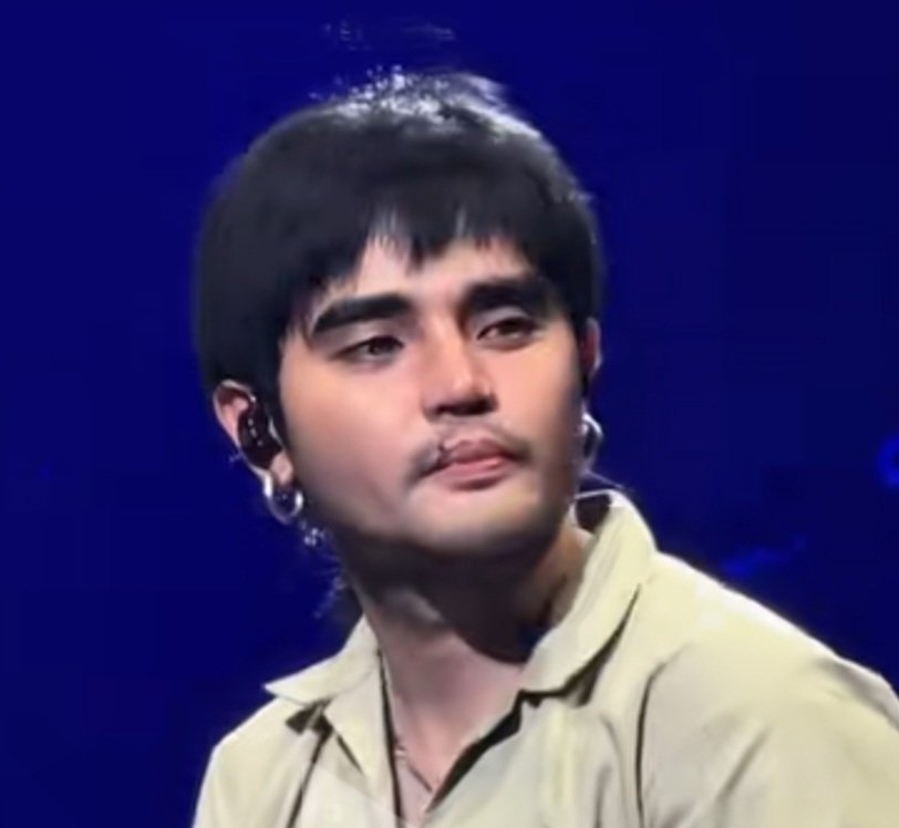 BVCAmemeow2706's tweet photo. Ang gwapo at sobrang hot talaga ni Pablo na may balbas. Love to stare at him buong araw, everyday. My dream man. Love you, Pau!

CELEBR8 SB19 ANNIV FANMEET
@SB19Official #SB19
#SB19_8thAnniversary
@imszmc #PABLO https://t.co/bzR4hcimON
