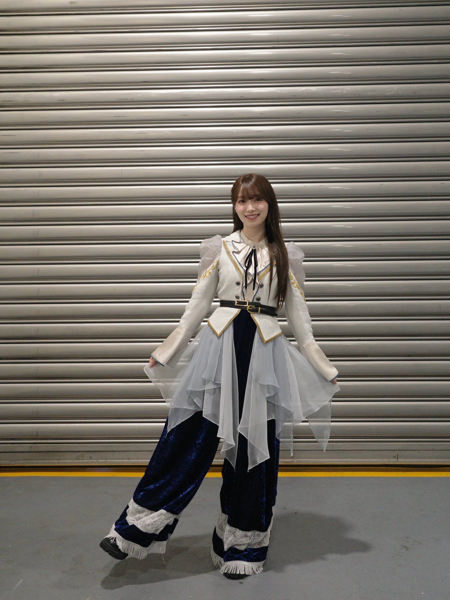 satsuki_10_31's tweet photo. これなんの衣装か知らんけどめっちゃいいな
アクキー欲しい https://t.co/rx6IVFa5X7