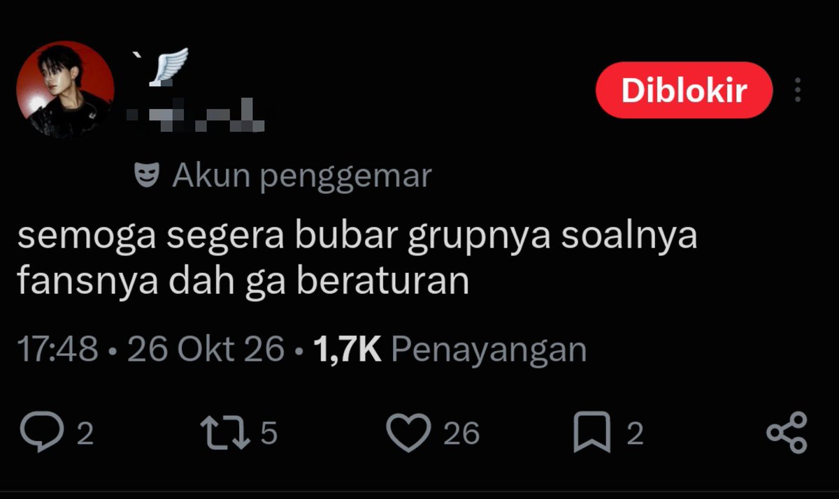 fluffsiyoun's tweet photo. ENGENE semangat buat VOTE MAMA plissss, kita di doain bubar https://t.co/GCBUIyk4BM