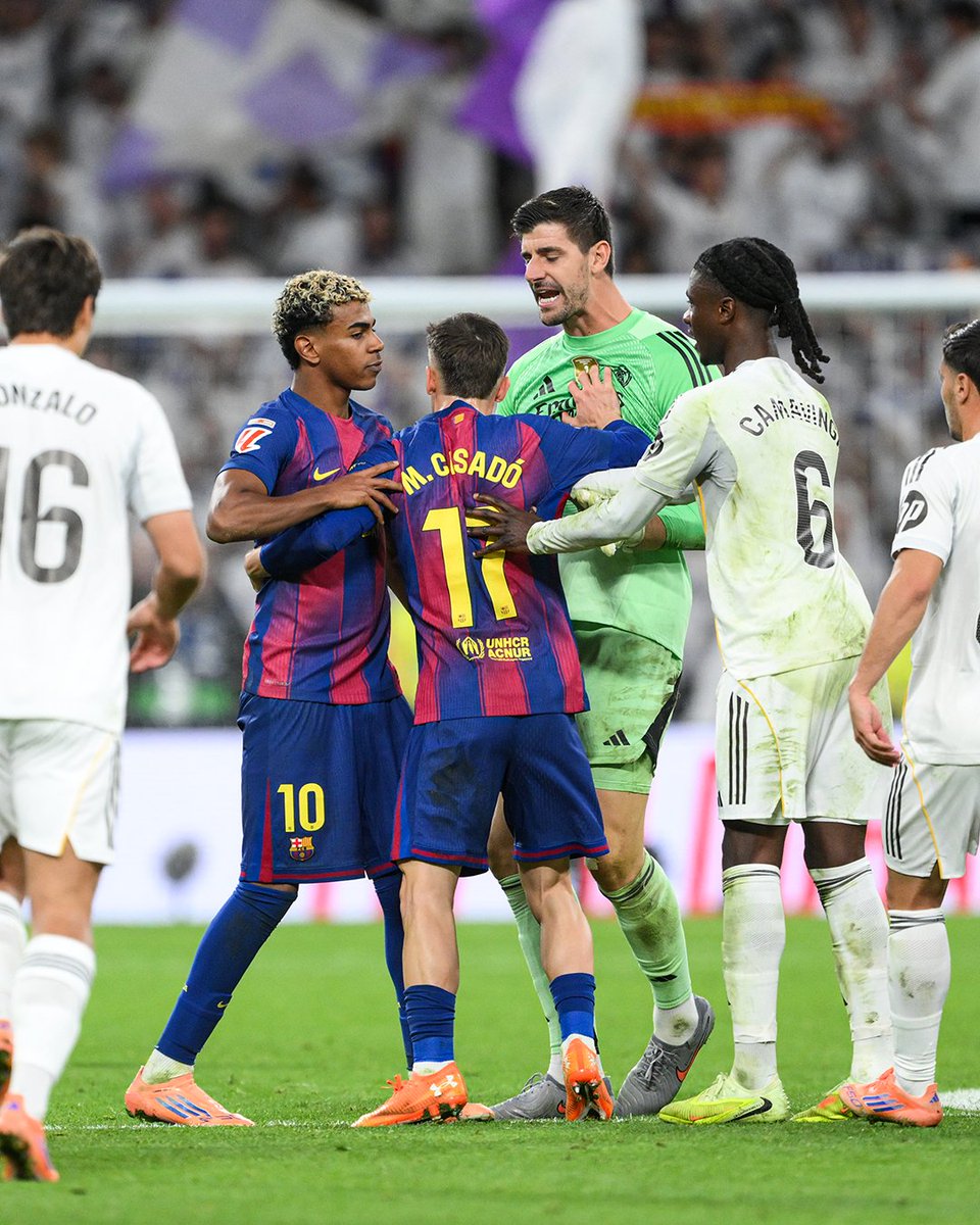 brfootball's tweet photo. One year ago today, Real Madrid beat Barcelona 2-1 in La Liga.

Last night, they did it again 😏 https://t.co/aHpNaOt4GG