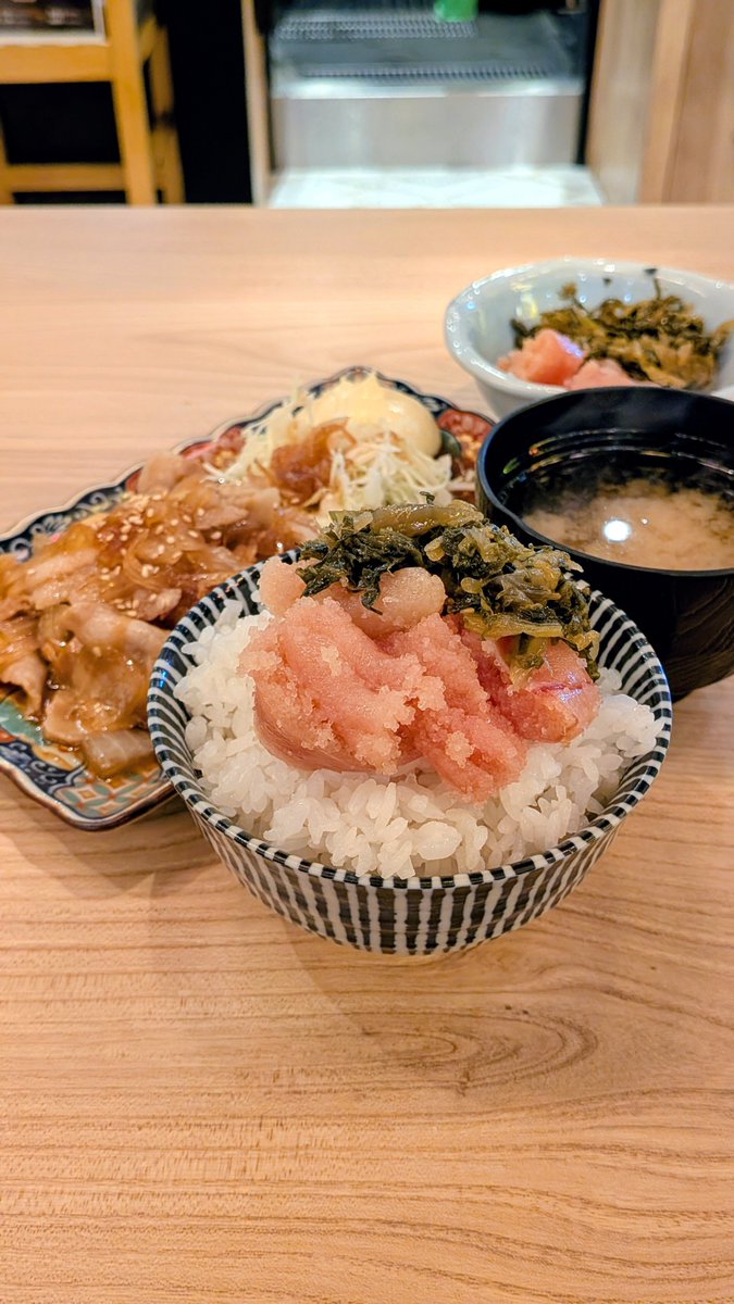 tokyo_lunch_kun's tweet photo. #つる福 （秋葉原）

ヨドバシアキバ8階にあるこちら。
他のお店がランチでも¥2000弱が多い中、こちらお店のランチなんとALL¥1000！
しかもご飯・味噌汁・明太子・高菜食べ放題付き🔥
土日も営業してるし、アキバで満腹に食べるならオススメ✨️ https://t.co/AFqSHBrKQa