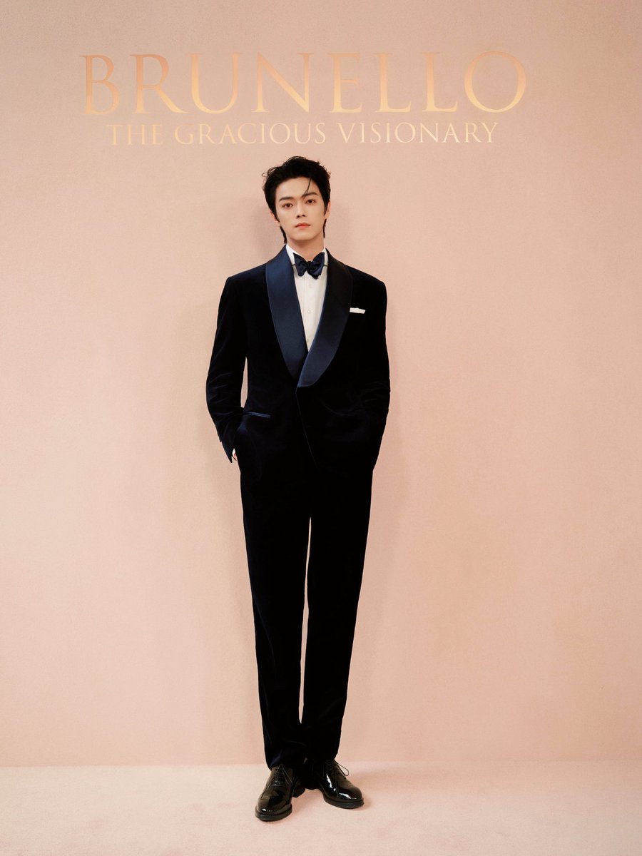 HIJKL__OP's tweet photo. นี่แหละค่ะที่เค้าเรียกว่าความหล่อระดับราชนิกุล ผู้ดีเก่า old money ✨

#BrunelloCucinelli #สวีข่าย #XuKai https://t.co/atZhbZhPO3