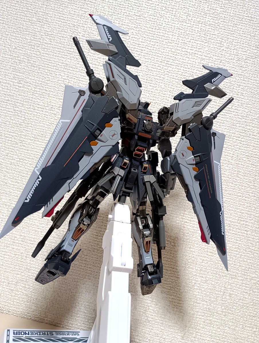 kirosutasu44's tweet photo. メタルビルドのストライクノワール届きましたー！
厨二心がくすぐられる最高のデザインですっ\٩(๑`^´๑)۶// https://t.co/83VZPvkx5o