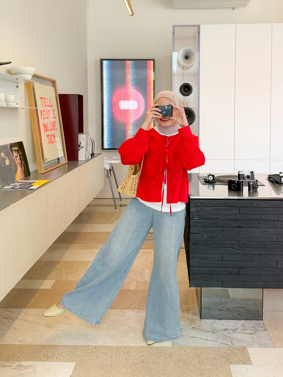 shafinarooms's tweet photo. semuanya beli disini ya :
🏷️ blouse : https://t.co/WMxtHM4kUF
🏷️ celana : https://t.co/fMtidszPyA
🏷️ hijab : https://t.co/XxcBIxfTx5
🏷️ tas : https://t.co/ISaDEZ9vHB https://t.co/NNLXpaucmS