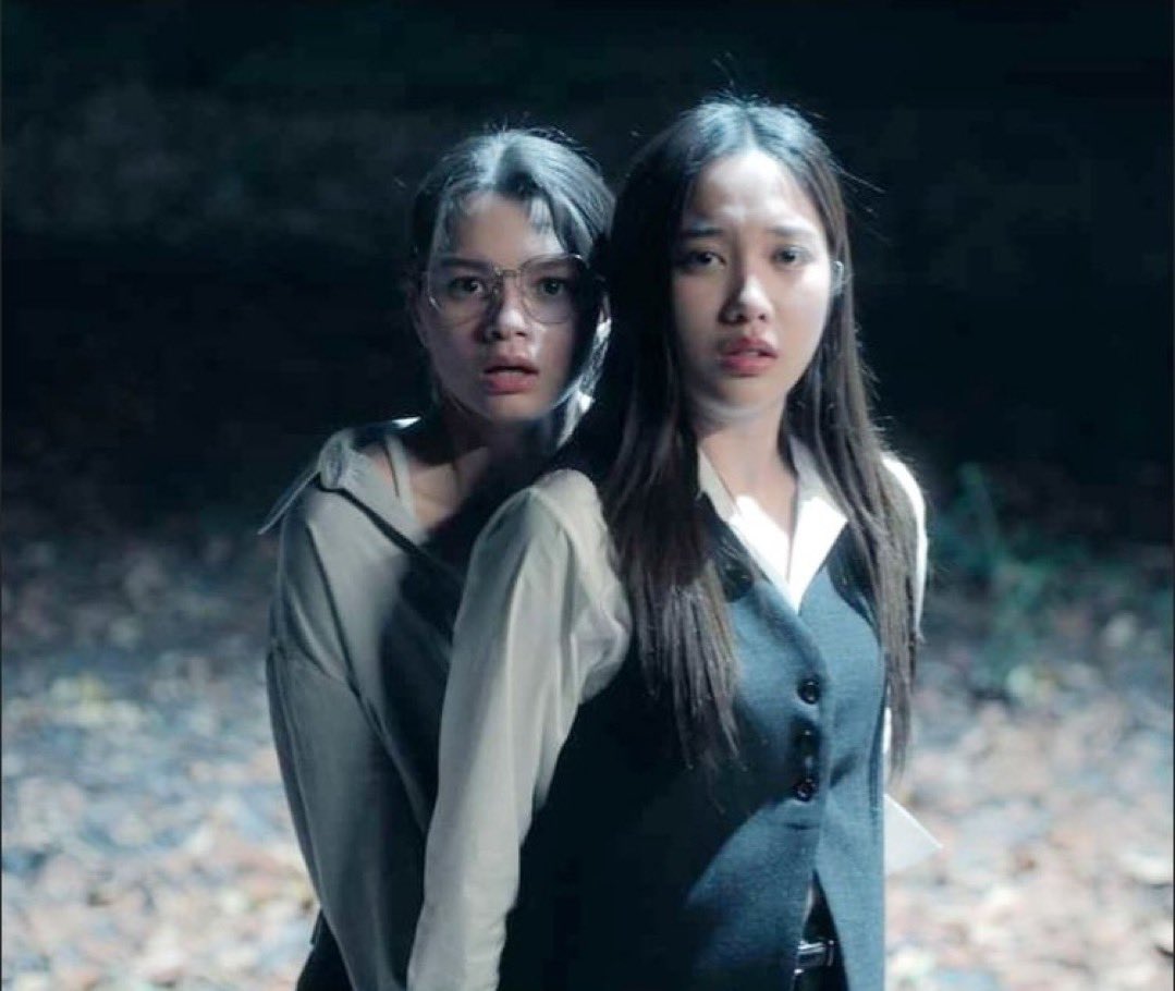FBBabies's tweet photo. I only have one GL pair to recommend, and they’re absolutely on fire on screen! 🔥 Their chemistry is incredible, and every emotion feels so real. They make you laugh, ache, and feel every little moment right along with them. There’s just something special about the way they bring their characters to life. ❤️

#ฟรีนเบค #FreenBecky 
#srchafreen #beckysangels