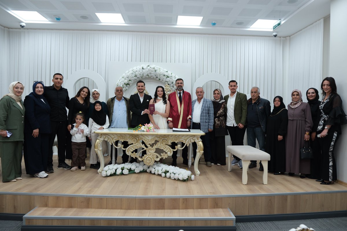 Ntanglay's tweet photo. Tuğçe Yeşim Erem ve Oğuz İçyer çiftimizin nikâh akdini gerçekleştirdik.

Genç çiftimize bir ömür boyu sağlık, huzur ve mutluluk diliyor; Yüce Allah’tan yuvalarına sevgi, bereket ve hayırlar nasip etmesini temenni ediyorum. https://t.co/o01qH7I36e