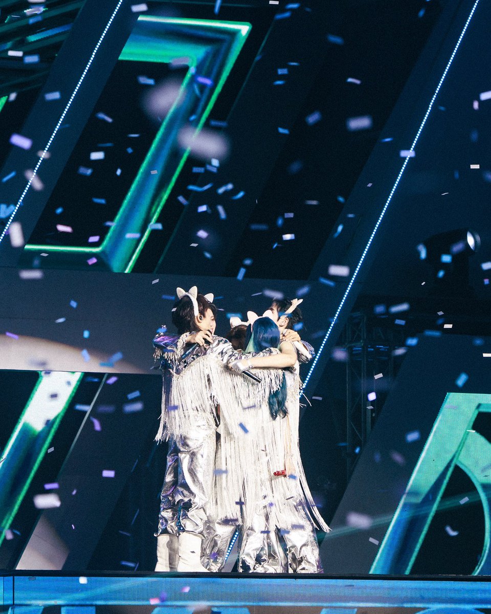 BeWithTui's tweet photo. ɪɴꜱᴛᴀɢʀᴀᴍ ᴜᴘᴅᴀᴛᴇ
26.10.26 — IG: m.tuiiii /5

A piece of me, forever. LYKN & LYKYOU.

Thank you for always accepting me for who I am and believing in me, no matter what. 🤍

#lyknreflexionconcert

📸: https://t.co/7qgtUqARQF

———
@TuiChayatorn | #TuiChayatorn
#LYKN #LYKYOU