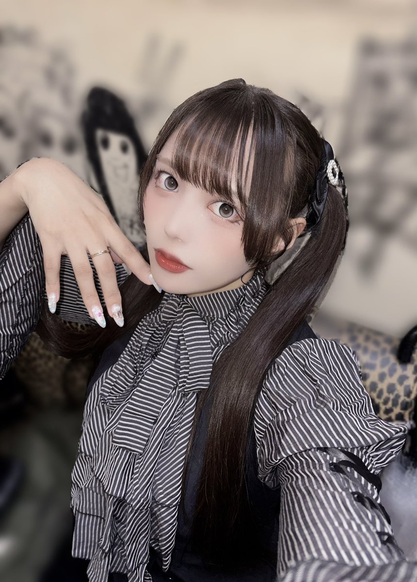 chiaki_csmsly's tweet photo. あら、なにかご用かしら https://t.co/pNegVHdBGK
