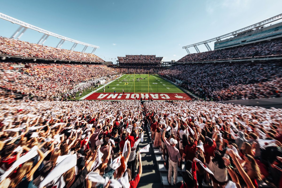 GamecockFB's tweet photo. Let's do it again soon 🤙 https://t.co/udwn0D8gS6