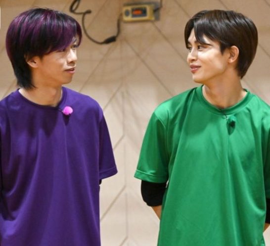 ___1124_s2_'s tweet photo. 熟年夫婦のようなふたりが好き👴🏼💚💜ずっと一緒にいてください。
#リョガタク https://t.co/iTRsMPRqJ1
