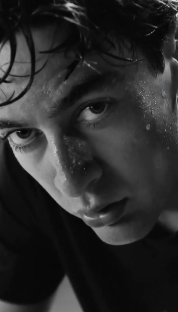 ex0ticbutt3rs_'s tweet photo. hold me back oh my godddd don’t look at me like that 🤤 https://t.co/dUxsB6JWAm