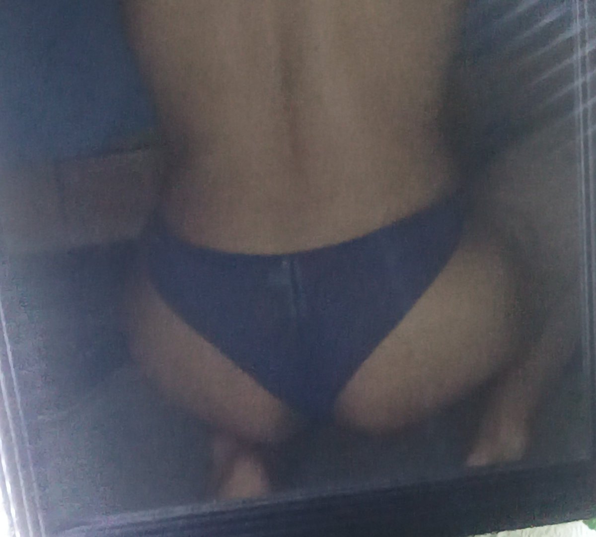 _teddybi's tweet photo. Aún no amanece y como me gusta la sensación de tela entre las nalgas 😋
Te imaginas si fueras tu? 🥺😮‍💨

#travesti #sissy #putito #putita #maricon #culona https://t.co/0LhkRHz3uh
