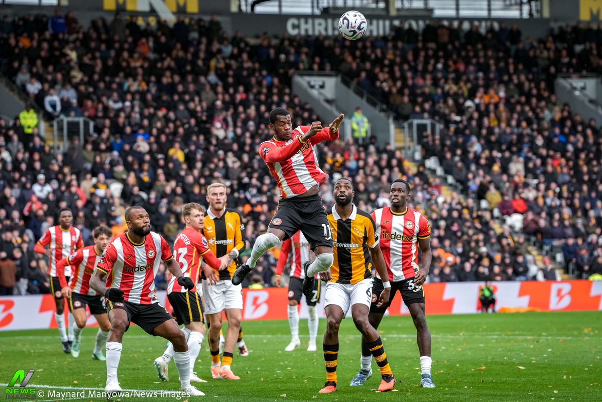 Camera_Maynard's tweet photo. Hull City vs Brentford… Premier League ⚽️, by me 📸!

A few picks (pics) …. 🤌🏼 - https://t.co/fFHRrmWT8l https://t.co/WXUaaUCvMi