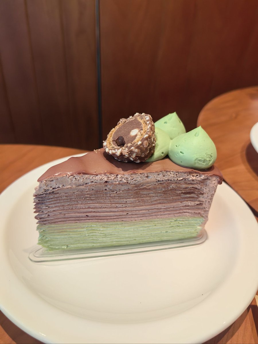 monpoke1231's tweet photo. [今日の喫茶店で、評価の高いケーキを食べたらすごく楽しめた！]， https://t.co/skj4dxuFYL