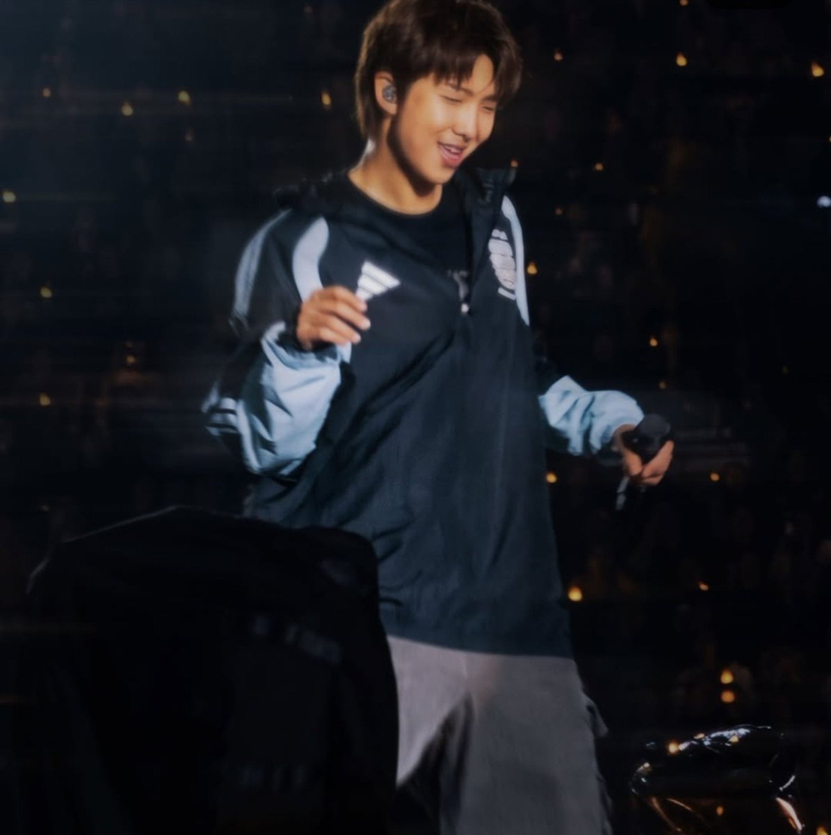 BTSweShine13's tweet photo. ????????@!"(*!$(" https://t.co/QgB6gT68Mo