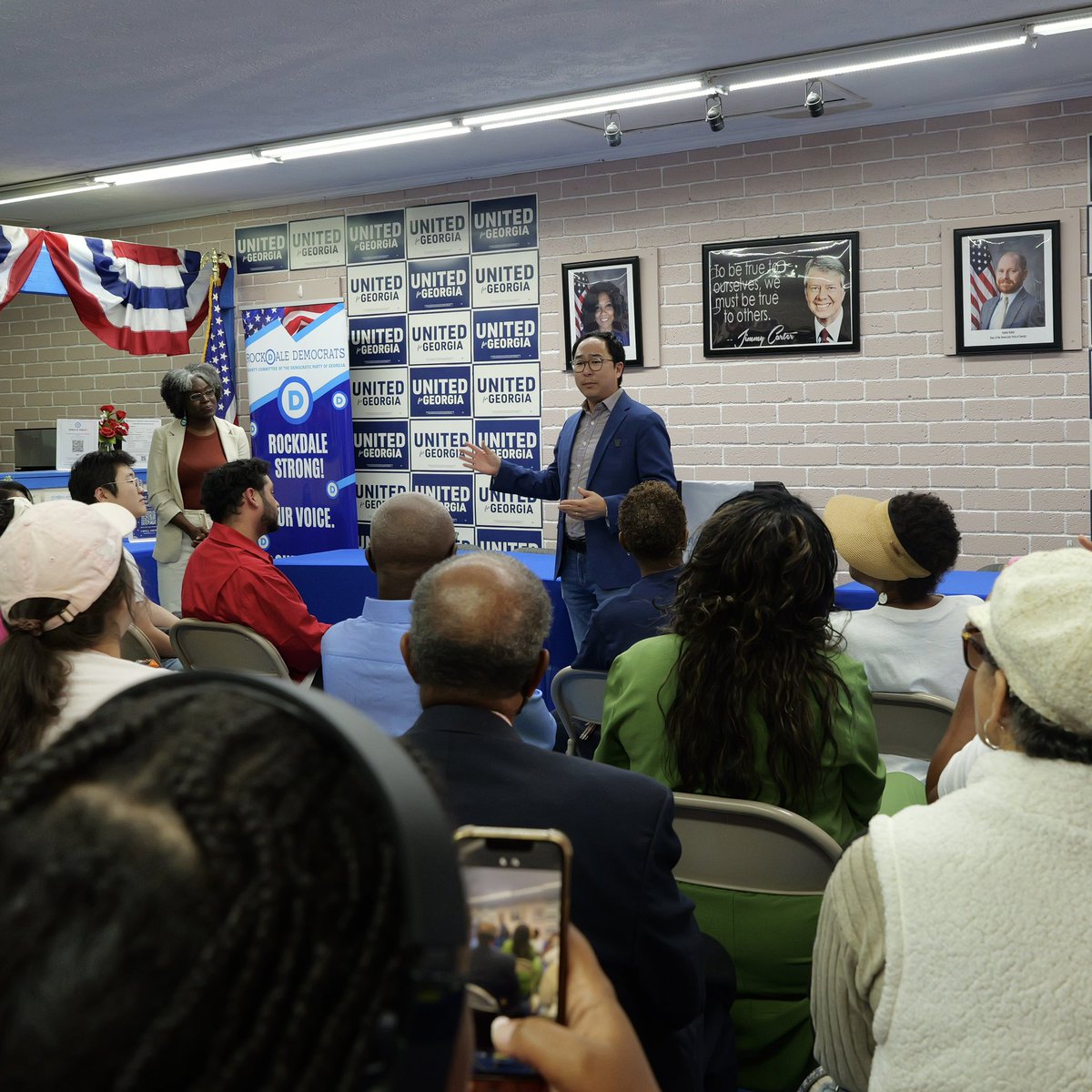 AndyKimNJ's tweet photo. It was great joining my long time friend @PeteButtigieg in Georgia with a visit to Conyers to help fire up volunteers. This community is so excited to help deliver Georgia for Democrats and lift up next generation leaders like @jasmineforga and @ossoff to Congress. https://t.co/Q3WmDJwnxW