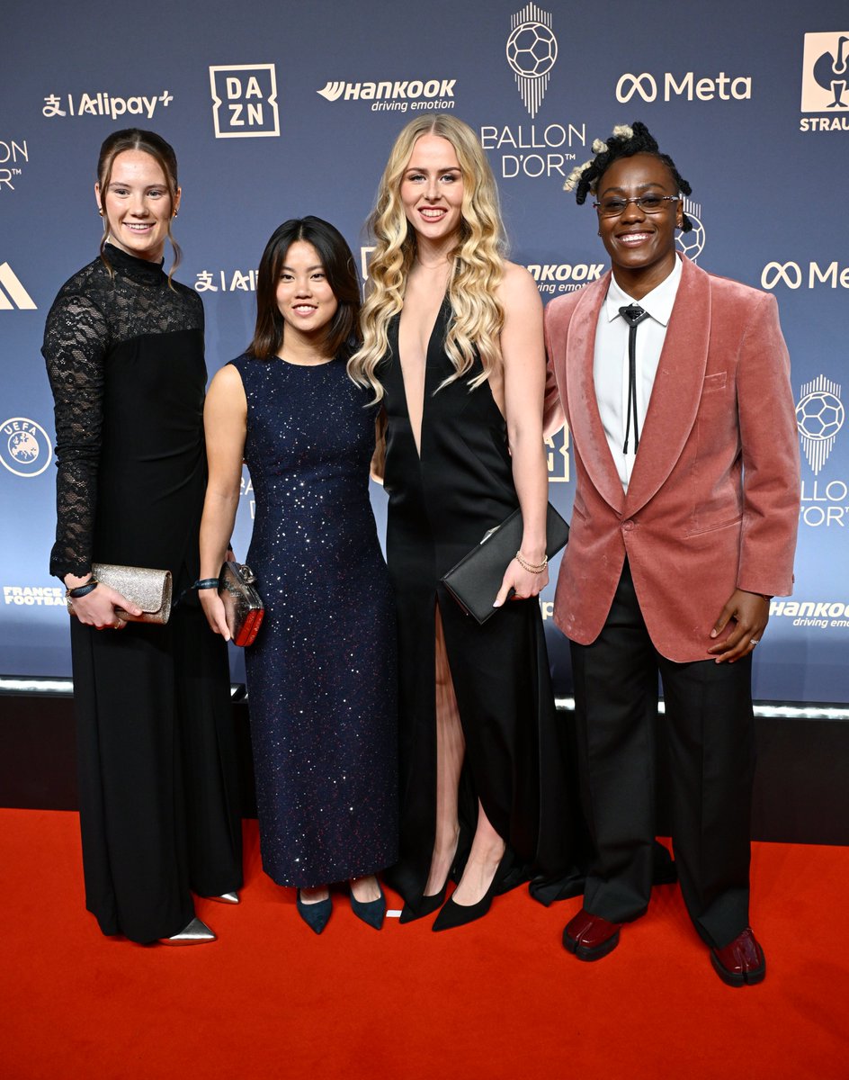 PFA's tweet photo. Chelsea checking-in on the Ballon d'Or red carpet. https://t.co/YWRd186lB4