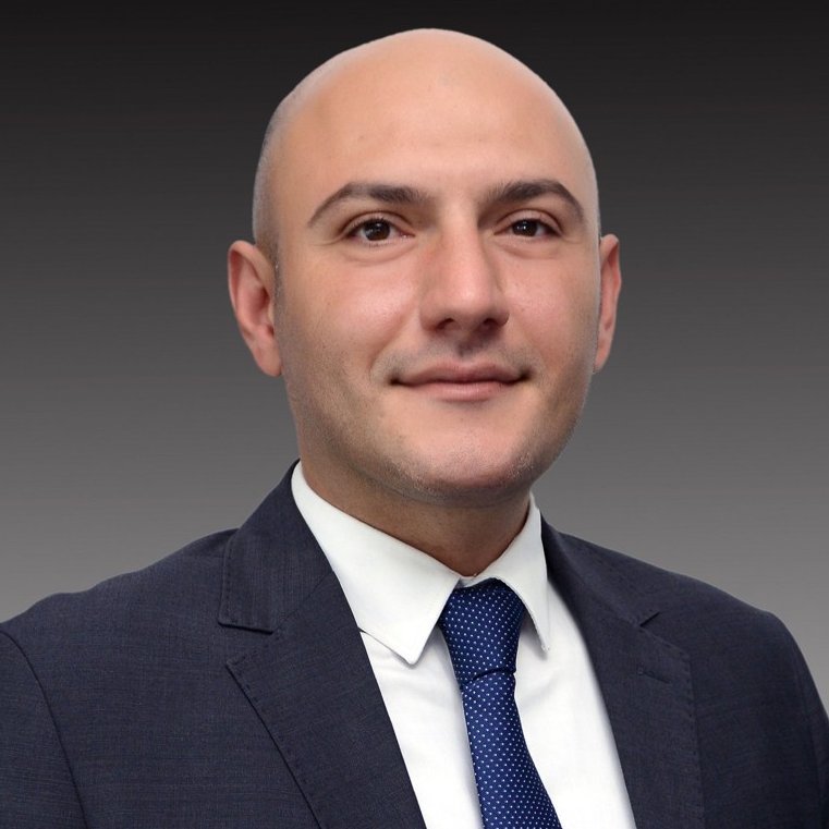 bosunatiklama's tweet photo. SON DAKİKA | SPK eski daire başkanı Erman Çete, fon soruşturması kapsamında tutuklandı. https://t.co/LlPUoaUETG