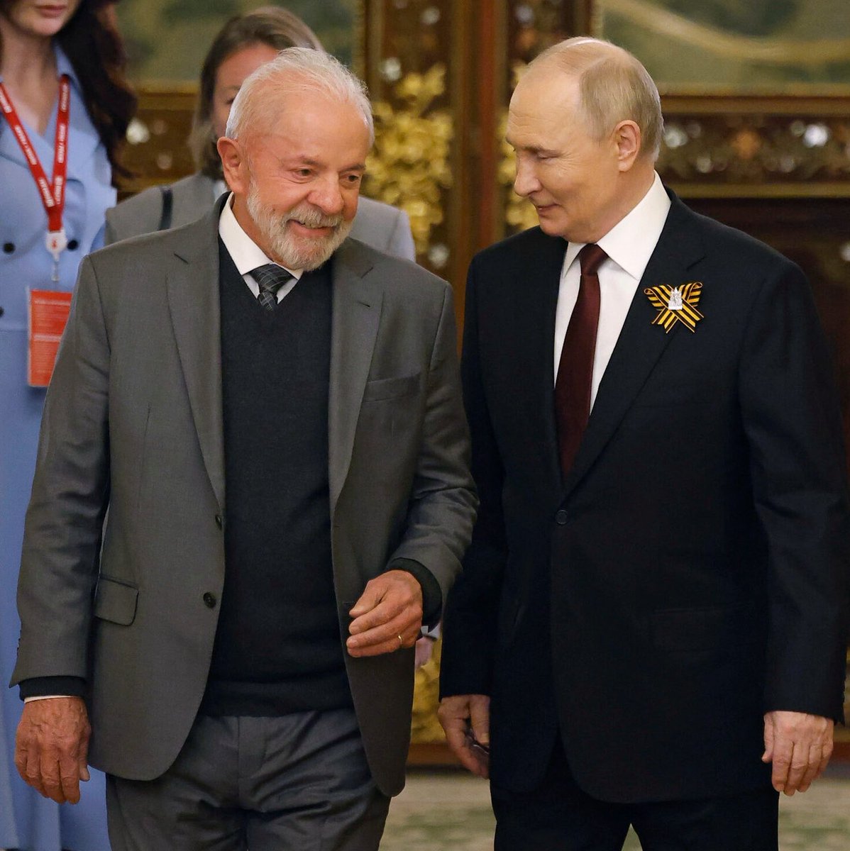 updatecharts's tweet photo. Putin, presidente da Rússia, reconhece e parabeniza Lula pela vitória e defende a cooperação entre Brasil e Rússia na ONU, no Brics e no G20. https://t.co/xhGOvLXpoY