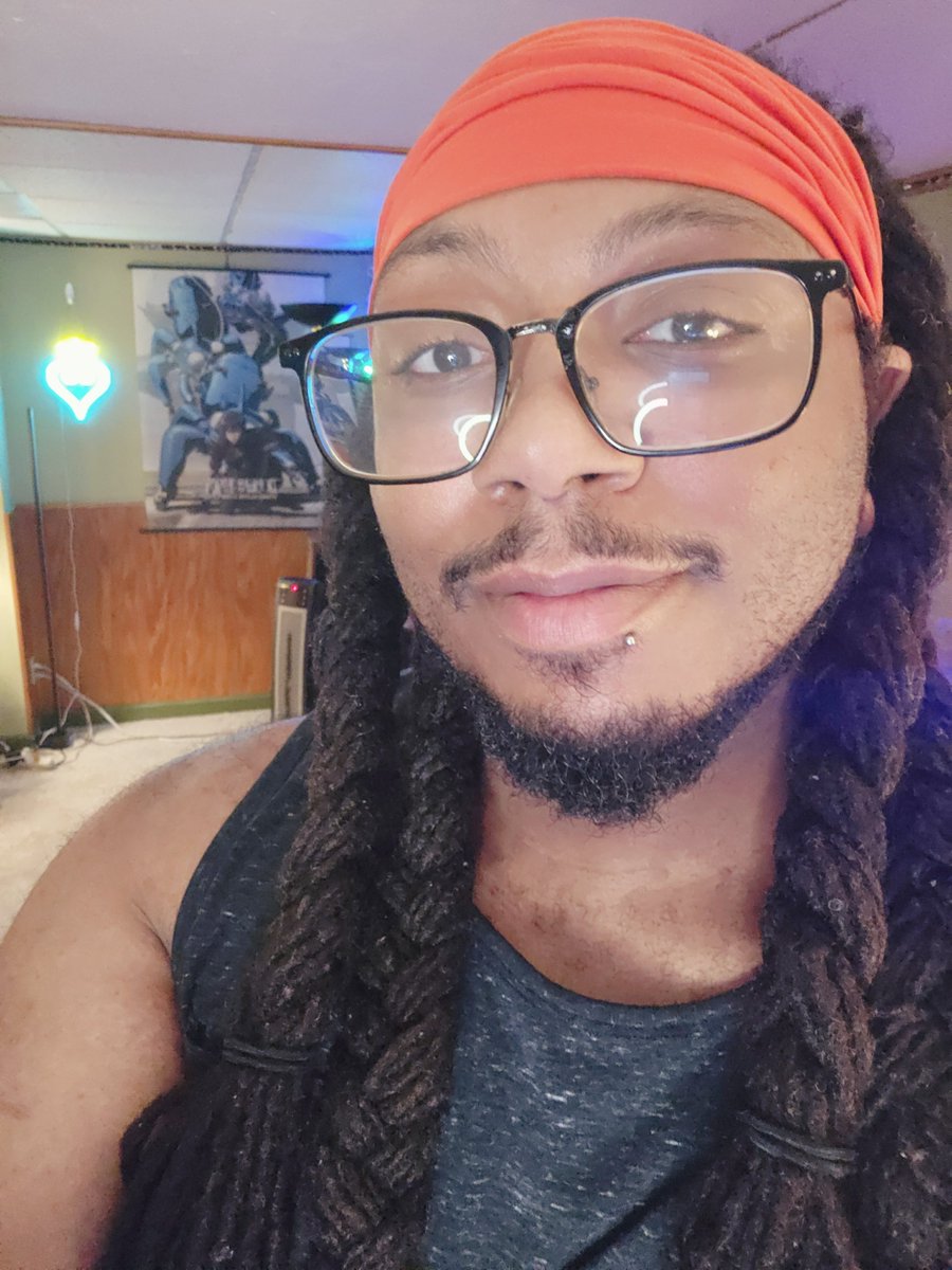 DJEclecticZ's tweet photo. Checking out some cool games today! #PVGD https://t.co/XlVT3DuByR