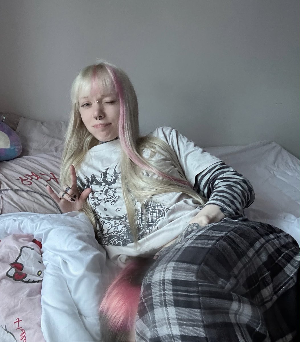 VTuberFeetFan's tweet photo. Best 5 days of my life 😓 https://t.co/IRDalF1cMX
