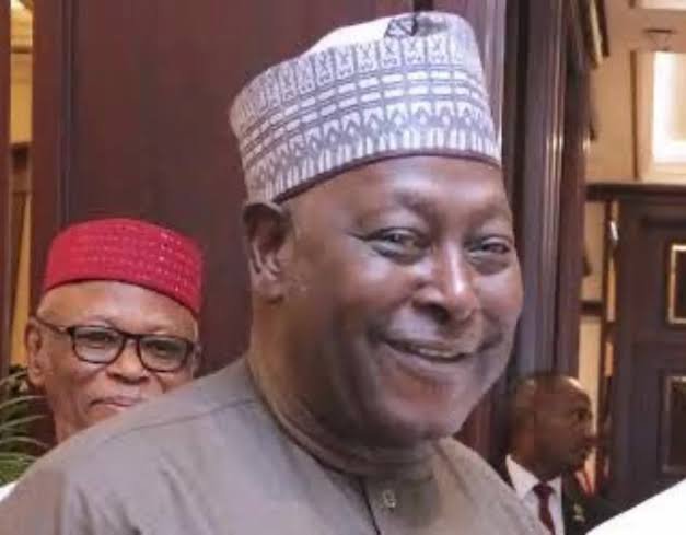 HarmlessHQ's tweet photo. Babachir Lawal, the man who dumped Atiku in Adamawa and left ADC with the Adamawa structure, is now in Peter Obi's camp.

He's heading the NDC PCC Campaign Advisory Council.

If care is not taken, Atiku may likely lose Adamawa State. https://t.co/gwTqJdOyur