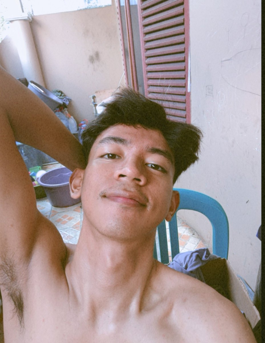 panggilata's tweet photo. gmn hari Seninnya?😚 https://t.co/dYQEnCtuhs
