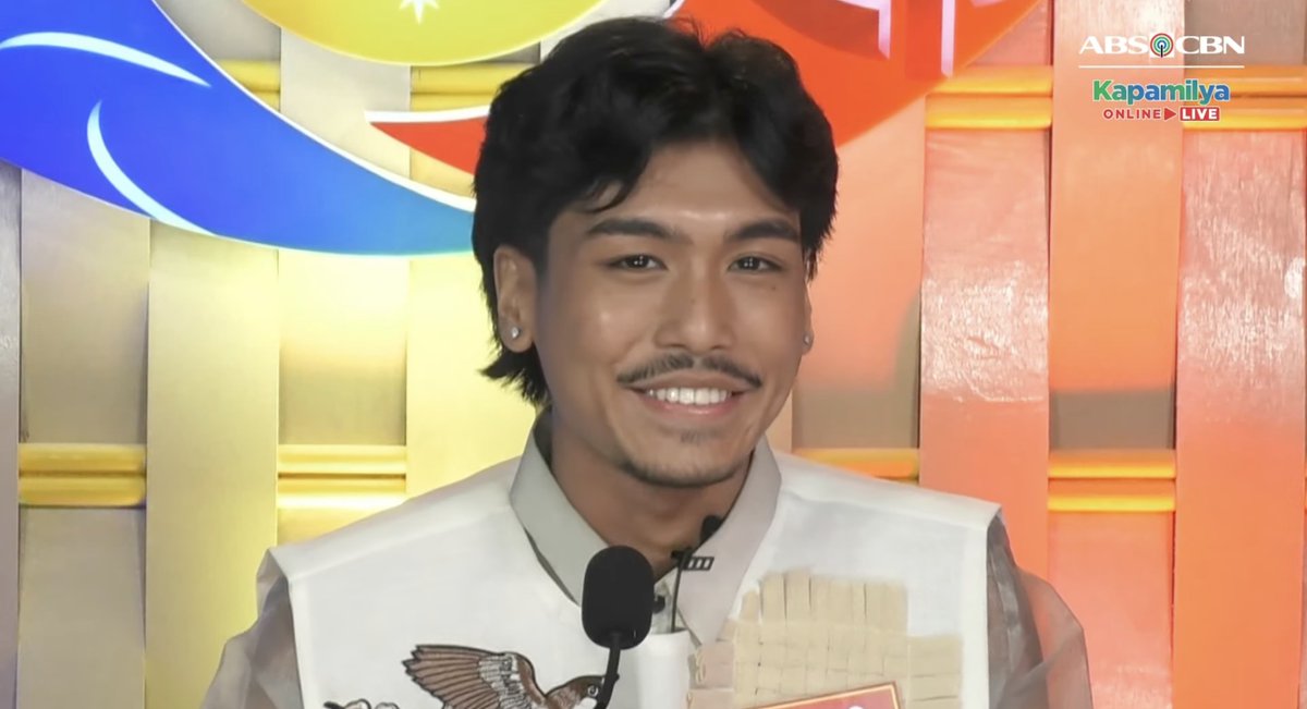 PBBabscbn's tweet photo. Hello, toilet...hello, world!? Ay iba na!? 🚽

#PBBCollab3UnangUmaga https://t.co/WqjFWxMMtO