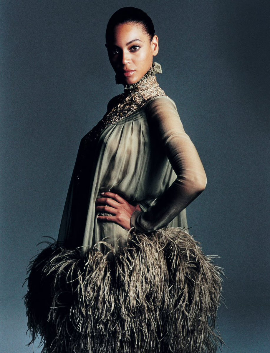 THUGGABEY's tweet photo. Beyoncé returns to i-D Magazine 20 years later 🤯🔥

2006                                                   2026 https://t.co/fu0ErfcvD7