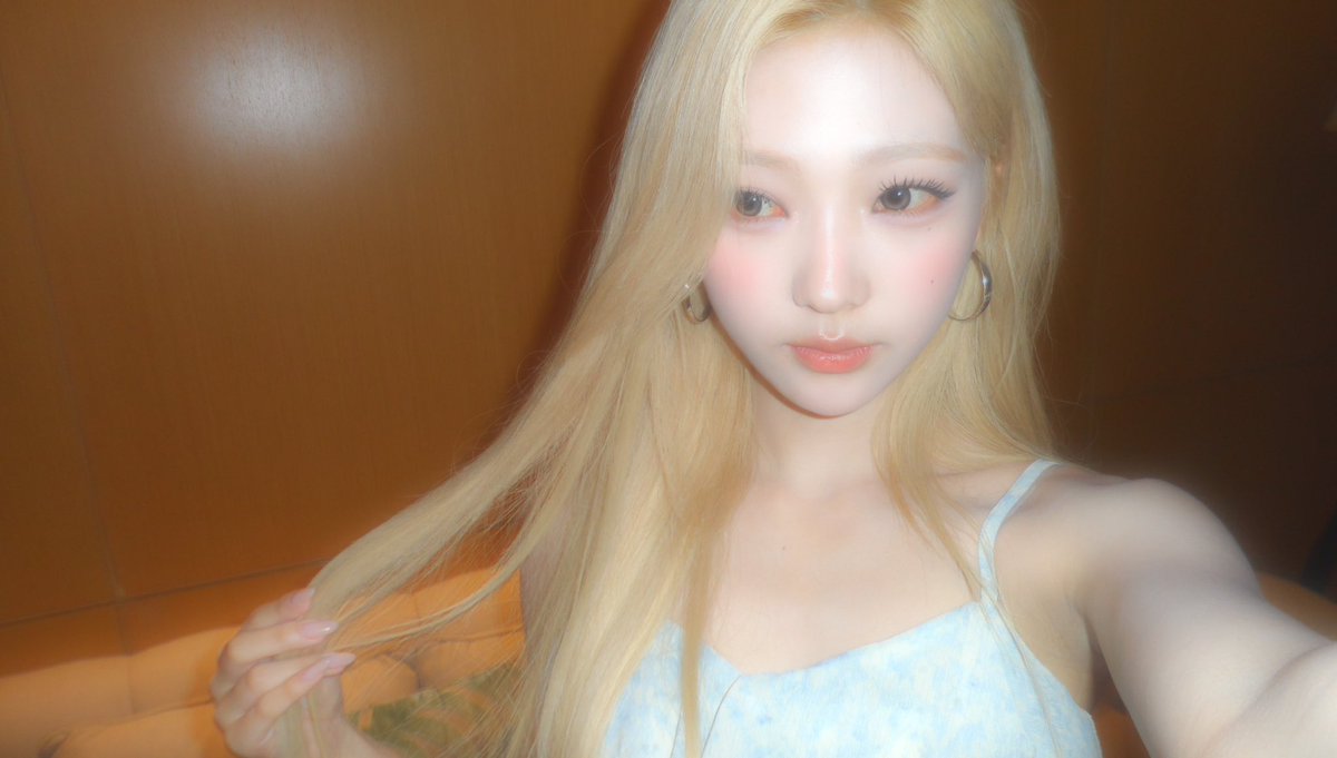 i1ovestella's tweet photo. 261026 위버스 #스텔라 #STELLA

🍯✨💛🐈 https://t.co/hATRhFAAMr