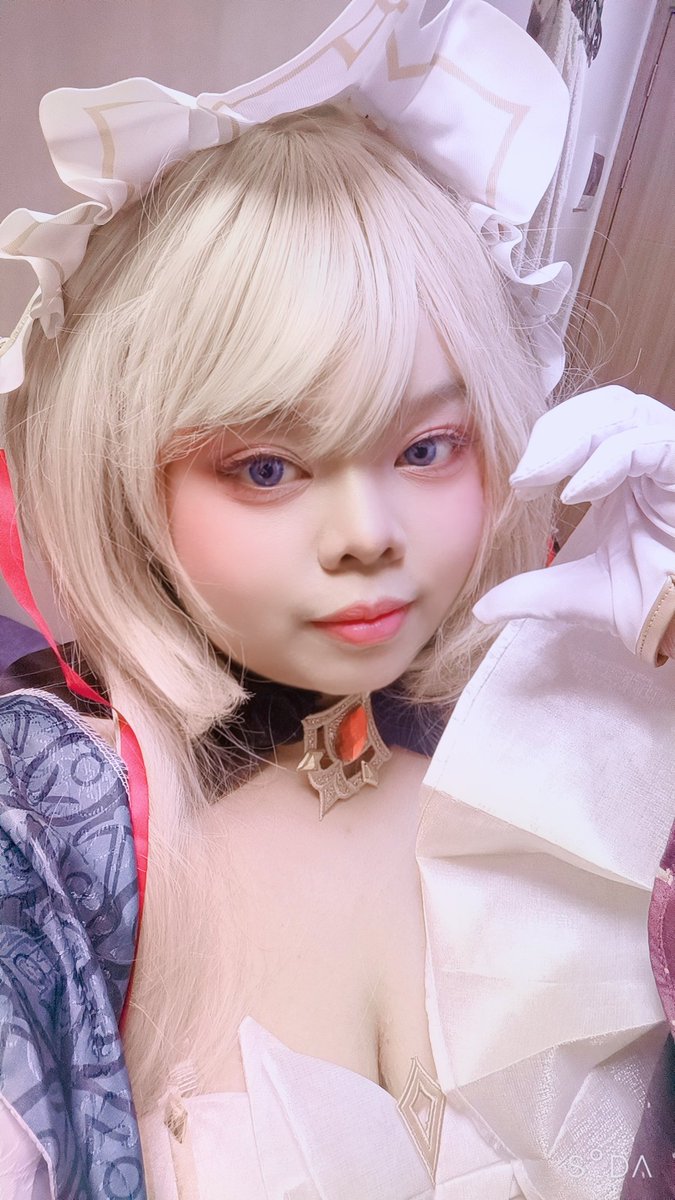 hexspresso's tweet photo. sandrone pic i never posted 🎀 #machiroonmonday https://t.co/qn7VigbDgp